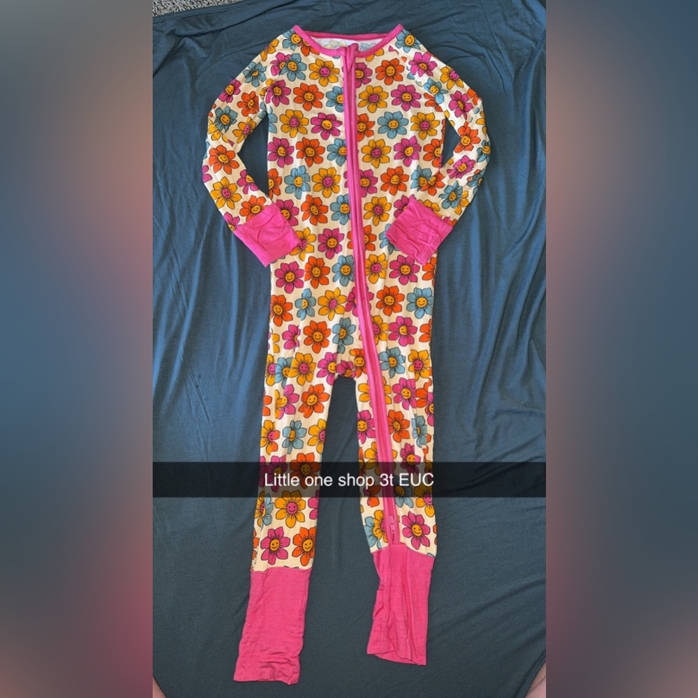 3t zippy. Little one shop. EUC